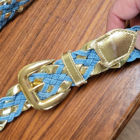 Large Belt - Picture 2 of 7